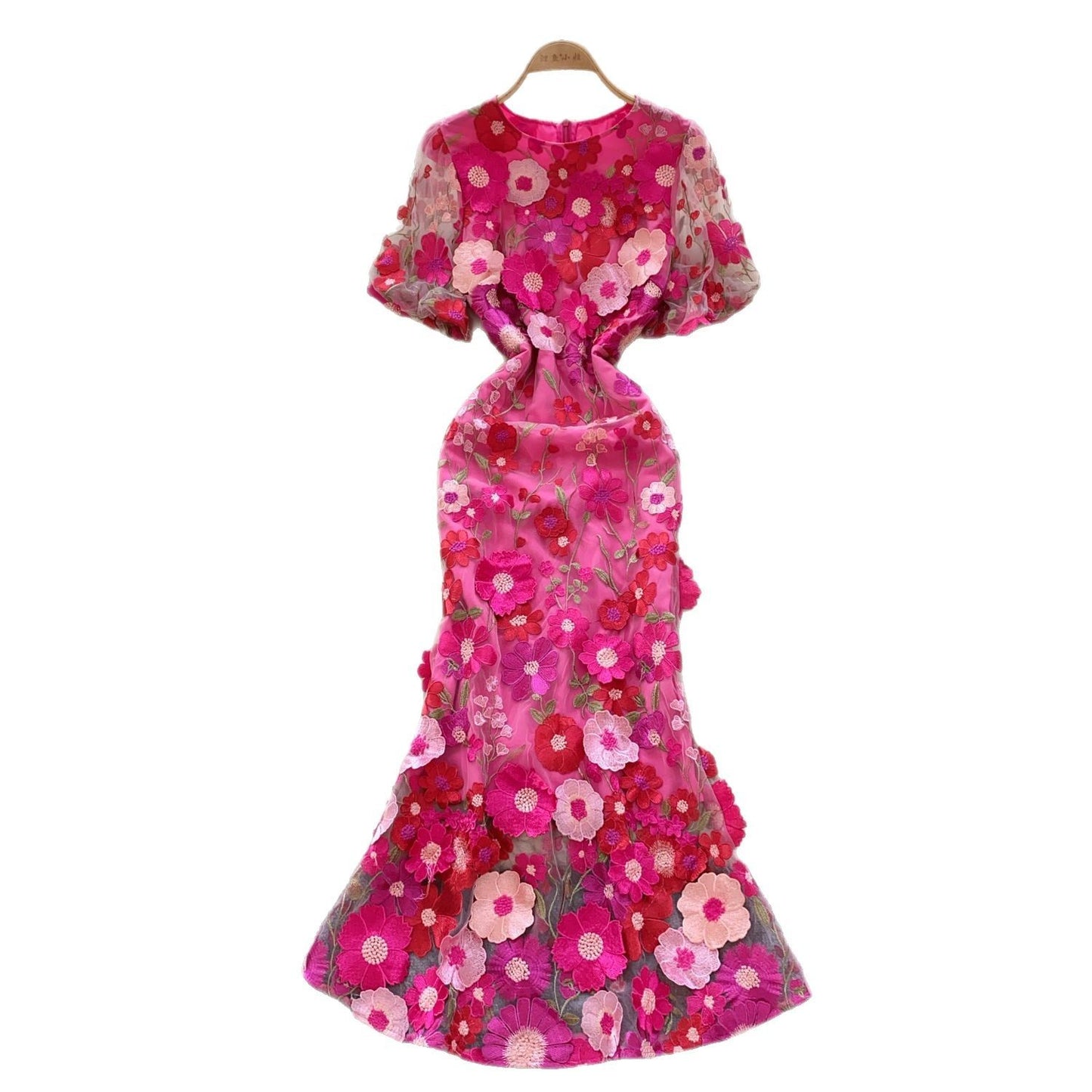 Elegant Flower Embroidery Round Neck Slim Waist Fishtail Dress