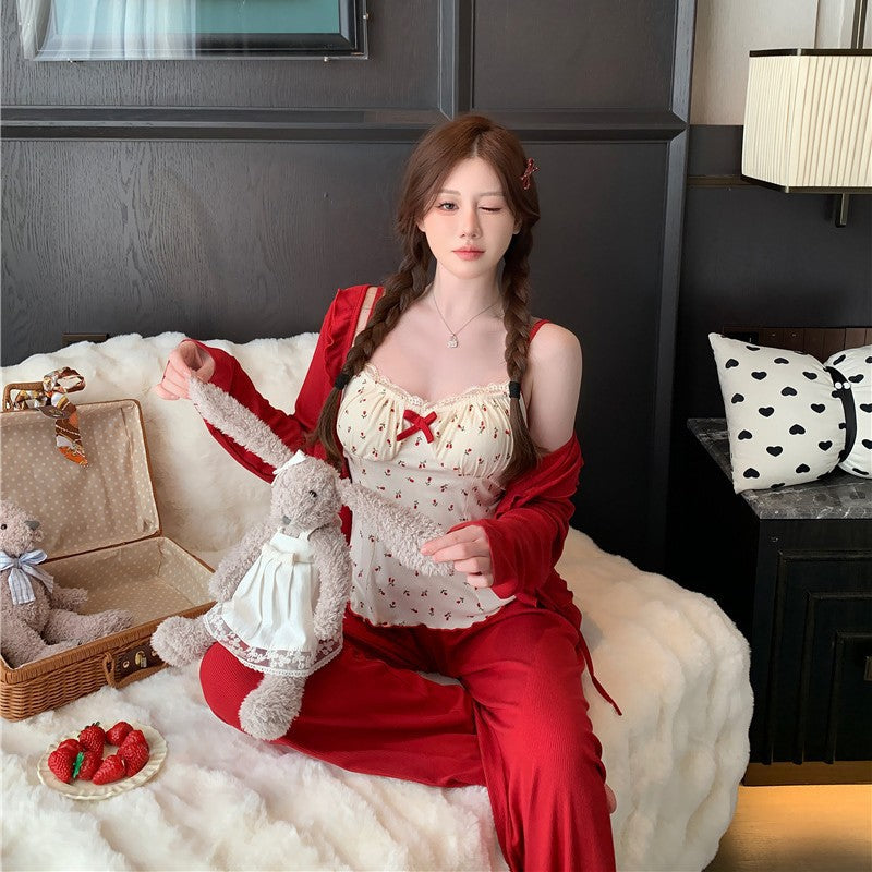 Women's Spring And Autumn Rose Print Comfortable Three-piece Pajamas