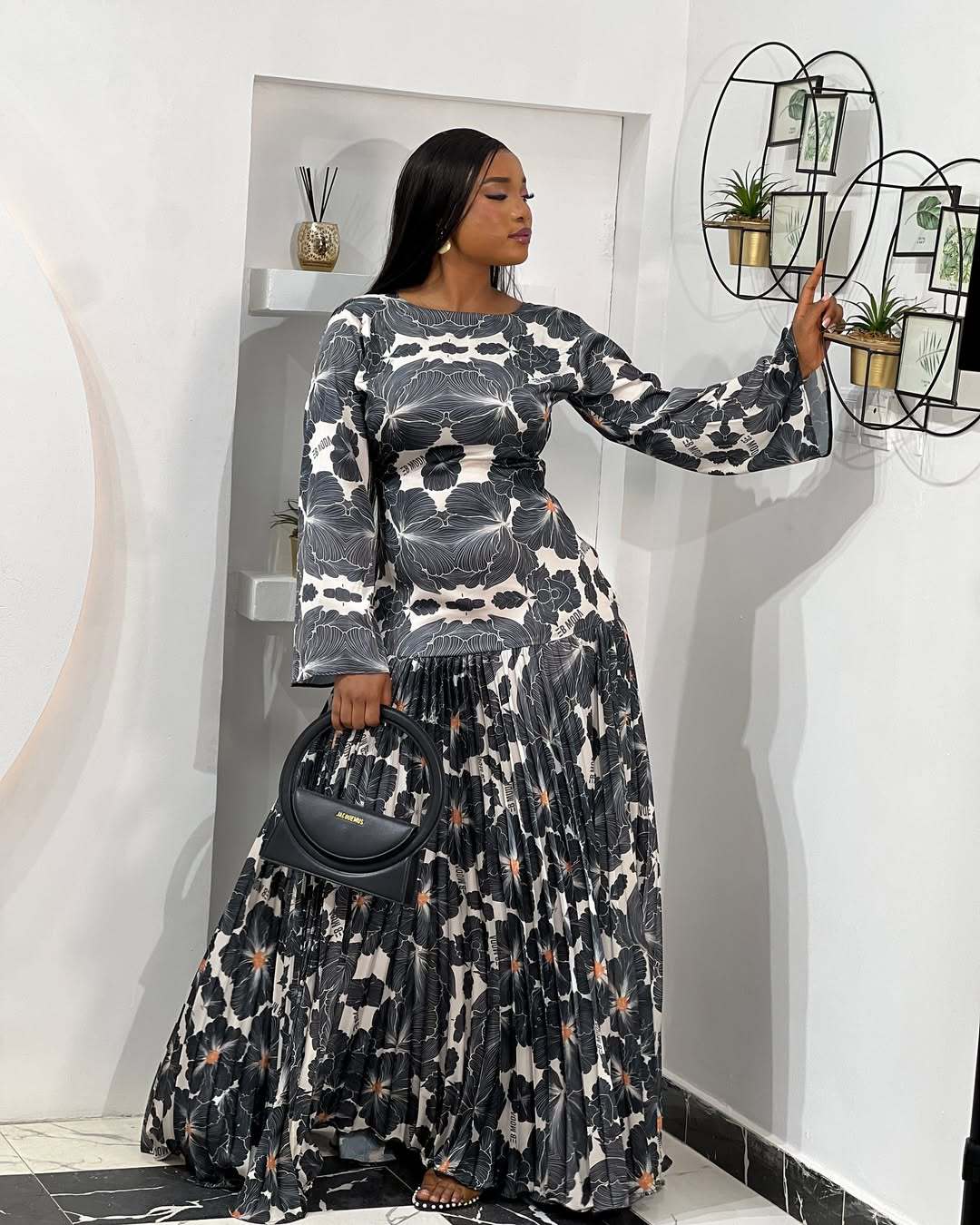 Fashion Printed Slim-fit Pleated Large Hem Backless Length Dress