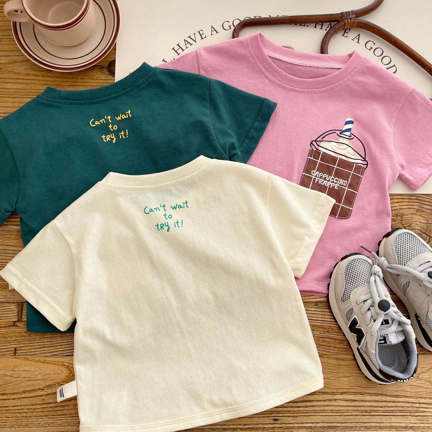 Men And Women Graceful And Fashionable Printed Bottoming Shirt