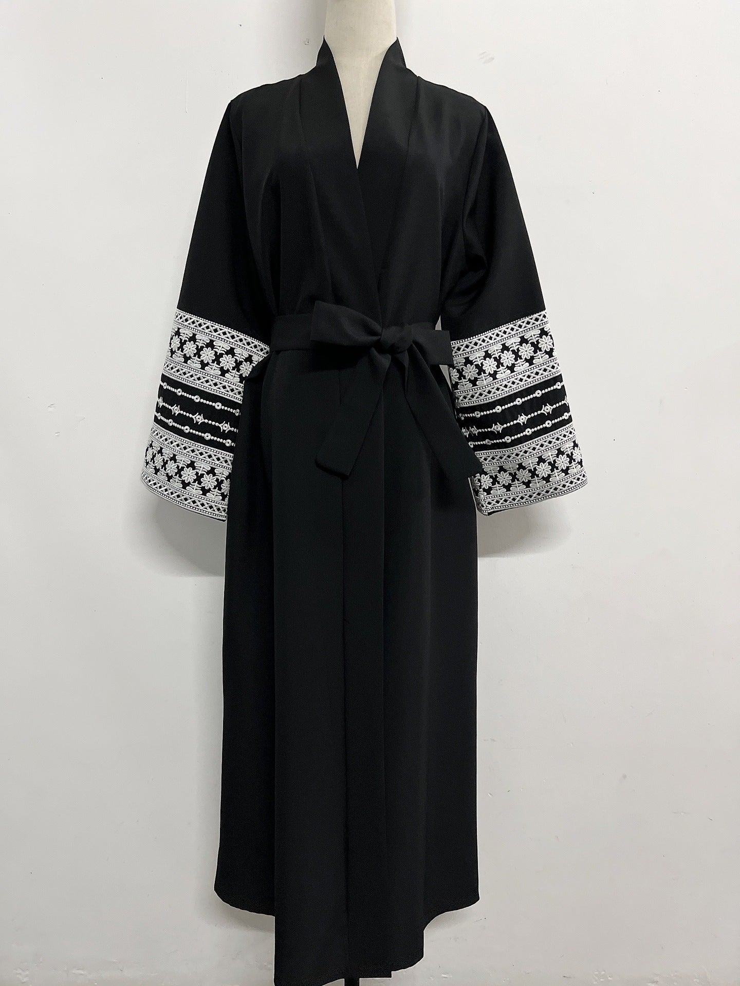 New Solid Color Stitching Tied Cardigan Embroidery Dress